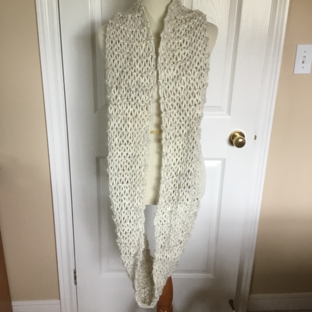 Hand Knit Soft Wool Infinity Scarf - Picture 2 of 4